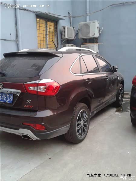 车身大，马力足，坐人多，外观酷，配置高。