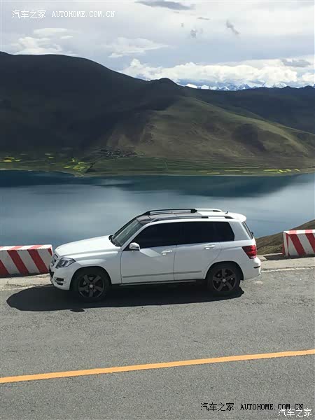 四平八稳，很厚实的悬架，面子十足。