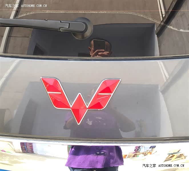 质量还是不错的满足我日常的需求。外观时尚脱离了面包车的影子。