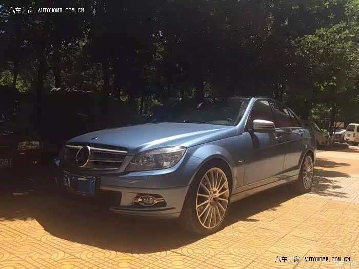 很不错的车型，动力好，奔驰车做工也不错，面子很够，就是空间小