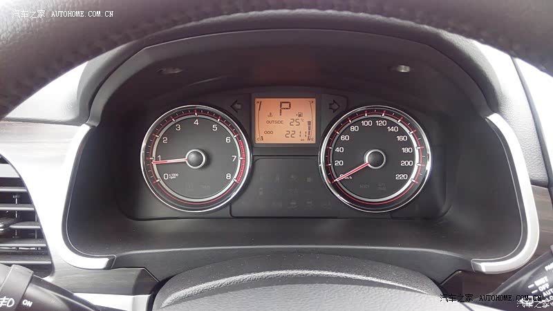 车开了两个月多一点，整体感觉挺好，油耗在可接受范围内。