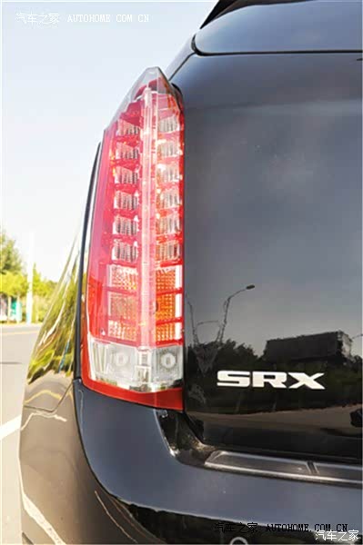 年轻人没点阅历还真撑不起这个感觉，这车不动自有霸气