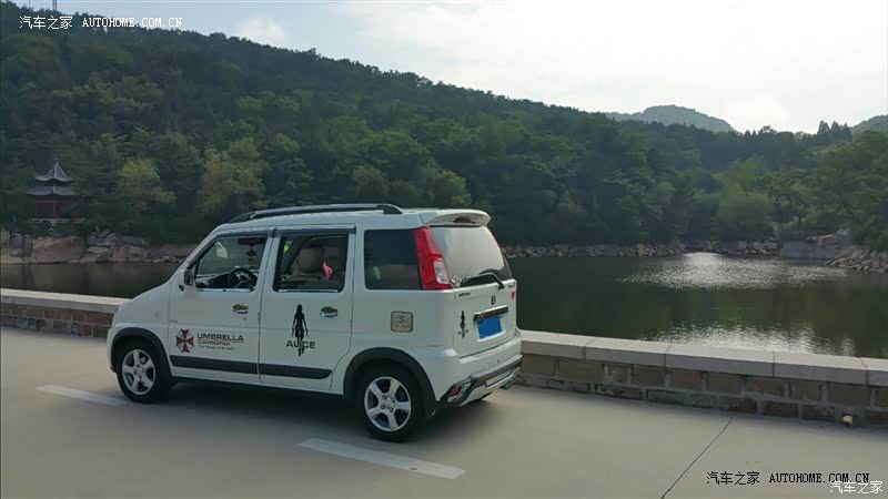 定速巡航跑长途解放了右脚动力还不错，空间较大，但做工有待提高