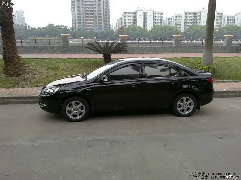 虽然有点小问题，但没出现过大问题，现在感觉越用越好用，赚到了