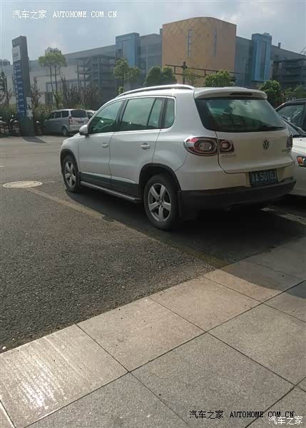 舒适度较高，换挡平顺。空间够大。