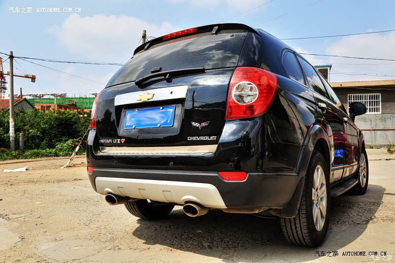 动力强劲搭配6速手自一体变速箱更是发它全部的动力发挥淋漓尽致