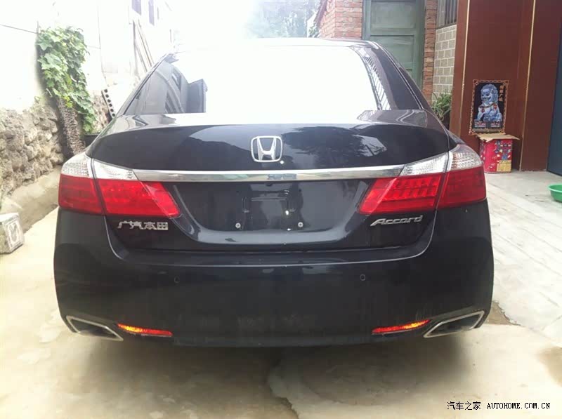 开了1年多，没有什么小毛病，开着很舒坦，油耗也低，货真价实。