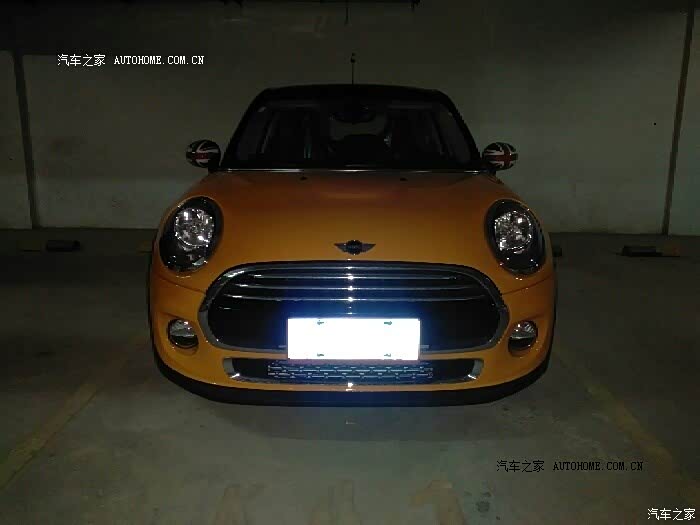 经典漂亮的外形引人关注，驾驶质感不错。