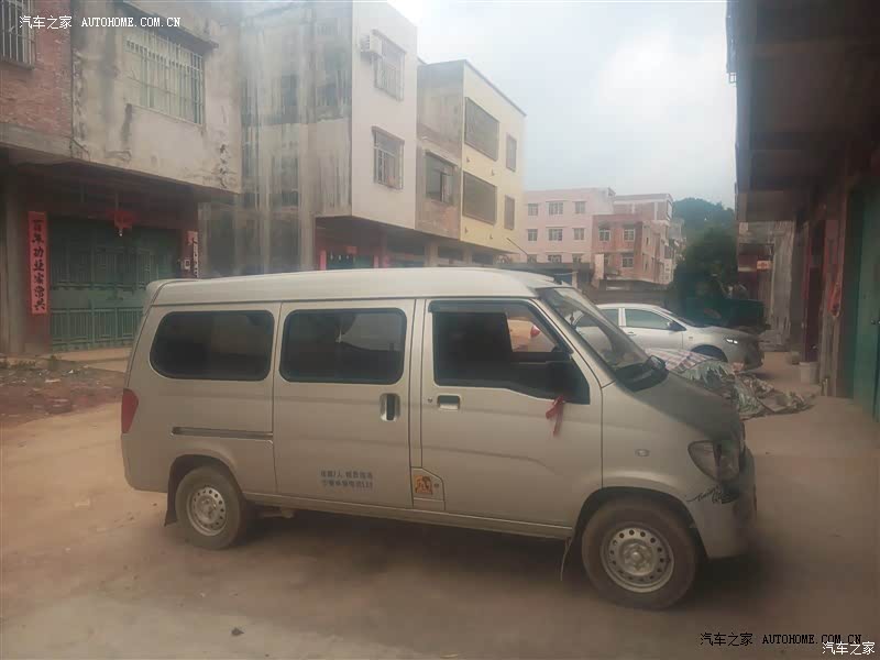 搭人载货没问题，动力足够，空间长度很满意，