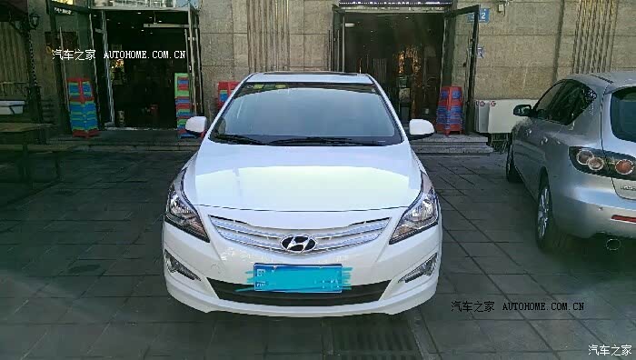 各方面都中规中矩 没什么亮点 也没什么弱点 最低配配置不低