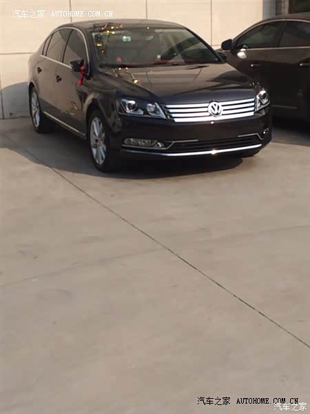 起步怠速较低，给人不错的安全保障体验，提速很快，开着很舒适！