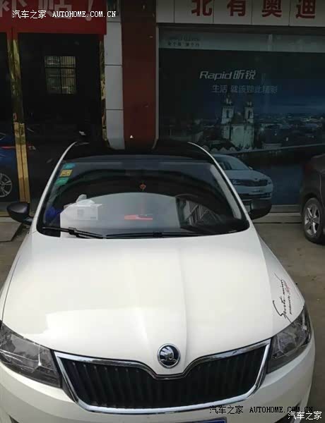 那款车绝对是速度，与造型相结合的产物 