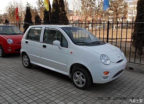 合格的代步车，油耗低，空间够用