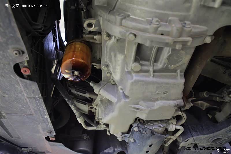 内饰差，动力一般，变速箱落后，油耗高，不过耐用！正常使用中！