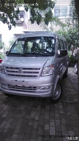 空间大！油耗低，就是噪音有点大