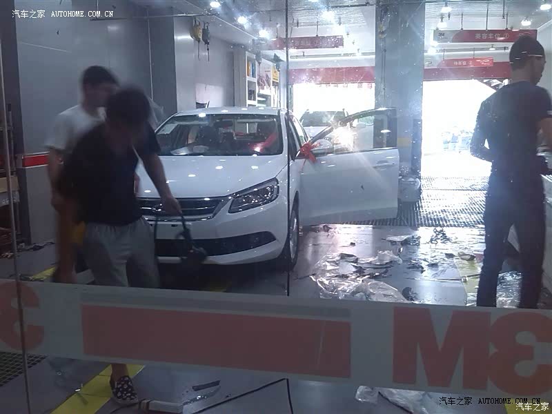 经济型车里，爱妻性价比挺高，家用没问题，质量还算可以。