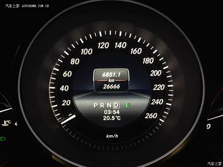 对于我这个穷屌丝来说这个价位买这车已经很不错了。图片有点乱