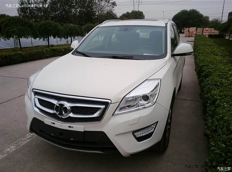 家用好车安全、平稳。