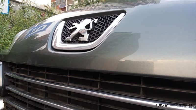 配置高操控性好空间大油耗高噪音大