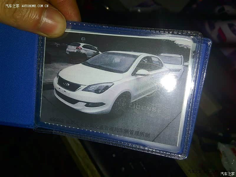 外形漂亮，内饰做工细致。