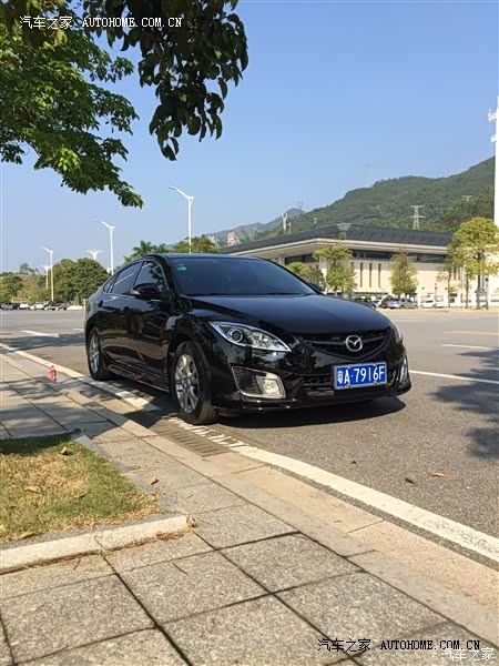 年轻人买马自达的车真心不错，够运动，够时尚，操控性能也满意！