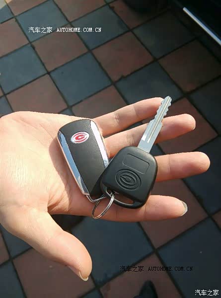 GX6舒适度高，很喜欢它硬朗的外形和前递式大梁车体