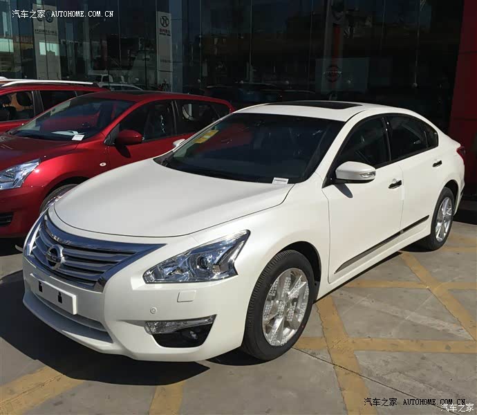 外观运动，开起来很平顺，静音好，车门厚实，座椅舒适。