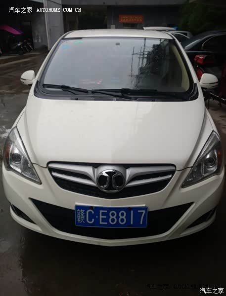 麻雀虽小五脏俱全，奔驰B系的外形加个猪鼻子车标，也很可爱的嘛