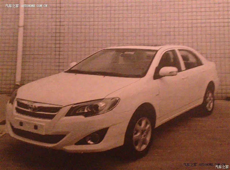 外观中庸，操控轻便，适合家用