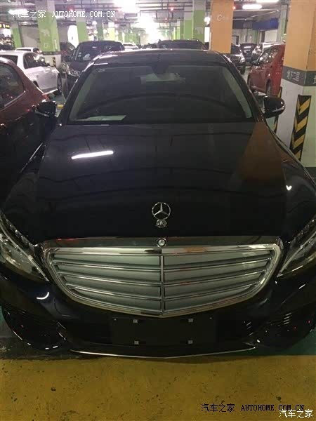 外观惊艳，内饰无敌，胎噪大，发动机底扭无力，蛐蛐叫内饰异响