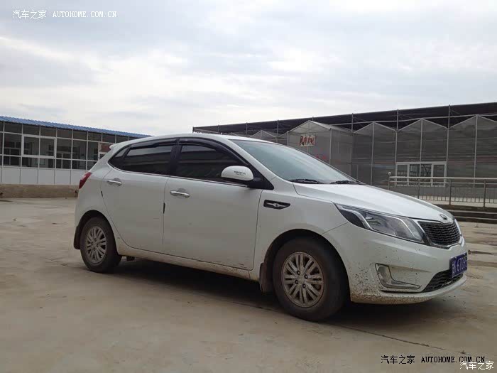 不错…是代步好小车…两厢超级好看…