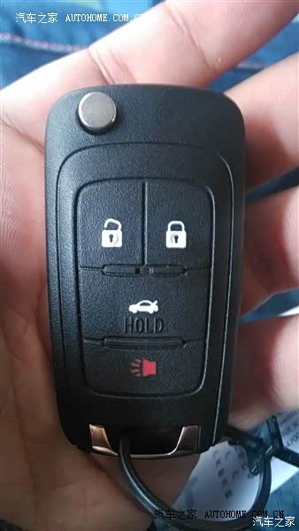 外形帅，做工好，稳重厚实；变速箱拖后腿，油耗偏高但可以接受