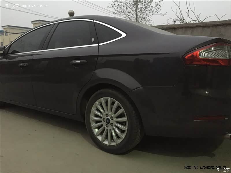 动力够用，高速稳，换挡有顿挫感，担心双离合变速箱