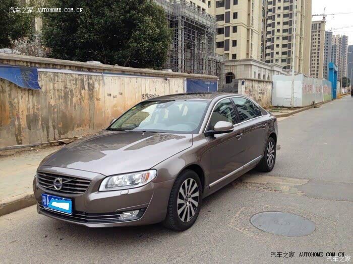 安全配置高，后排空间大，乘坐舒适，人性化设计。