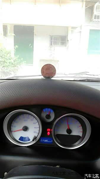 都市精灵，在城市里行驶灵动自如。