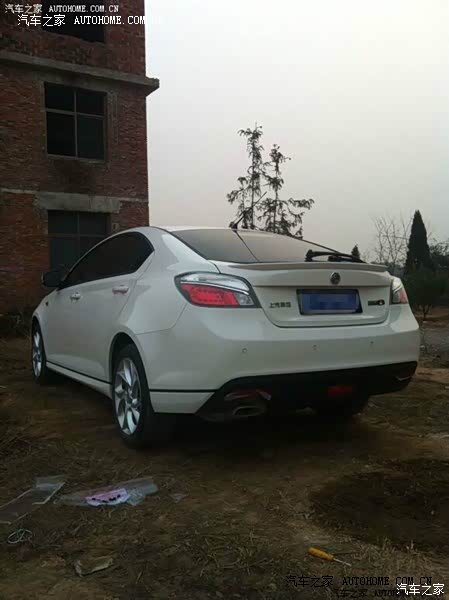 MG6公认的外观漂亮时尚，不仅操控灵活，性价比也高。