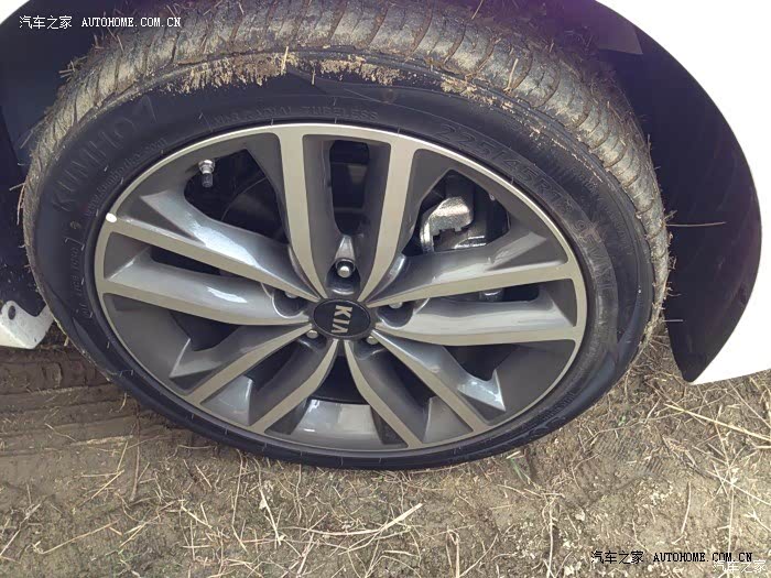 性价比最高的中级车K5-2.0T，无限驾驶乐趣