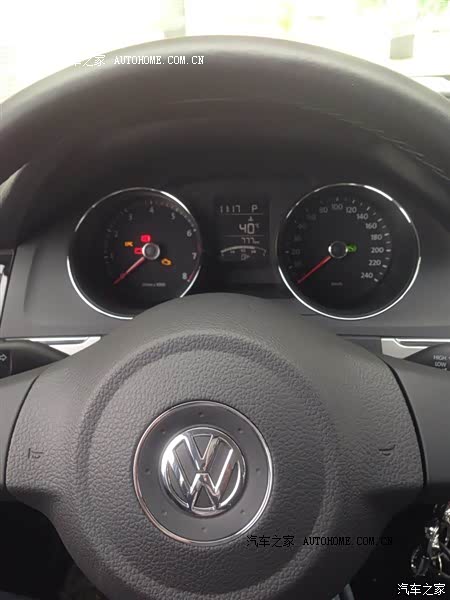 家用车。一家人够用。外观自己喜欢